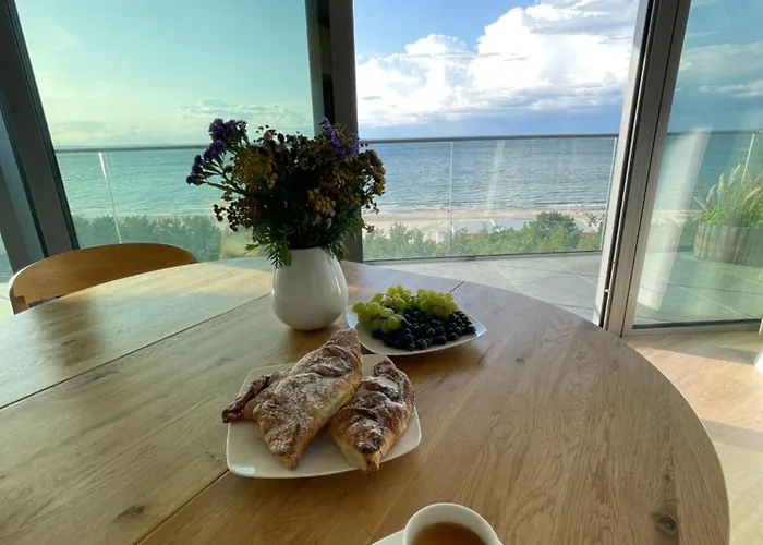 Wave Panorama - Sea View&spa * 미엥지즈드로예