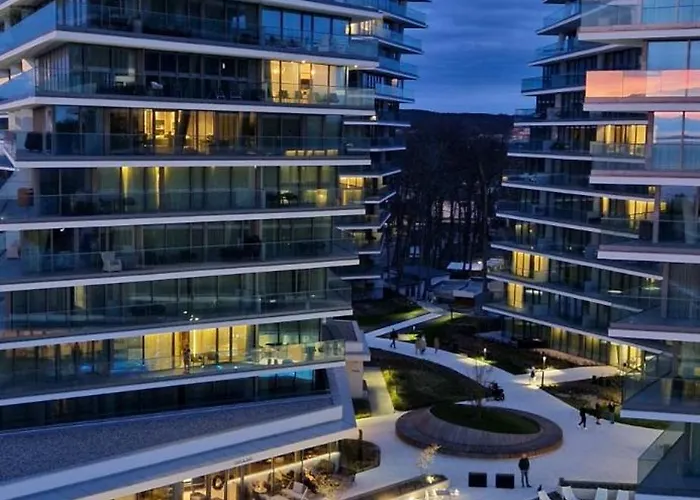 Wave Panorama - Sea View&spa * 미엥지즈드로예